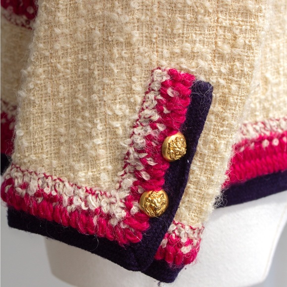 Museum Chanel 1964 Haute Couture Coco Gabrielle Ecru Tweed Gold Lion Jacket - Picture 11 of 17